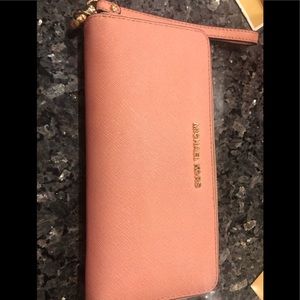 Micheal kors wristlet
